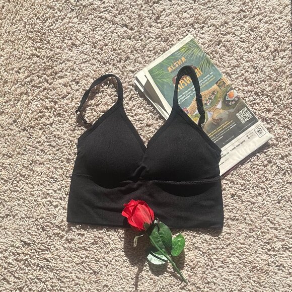 Black Wireless Bra S | Seamless | Boutique Quality - Picture 1 of 3